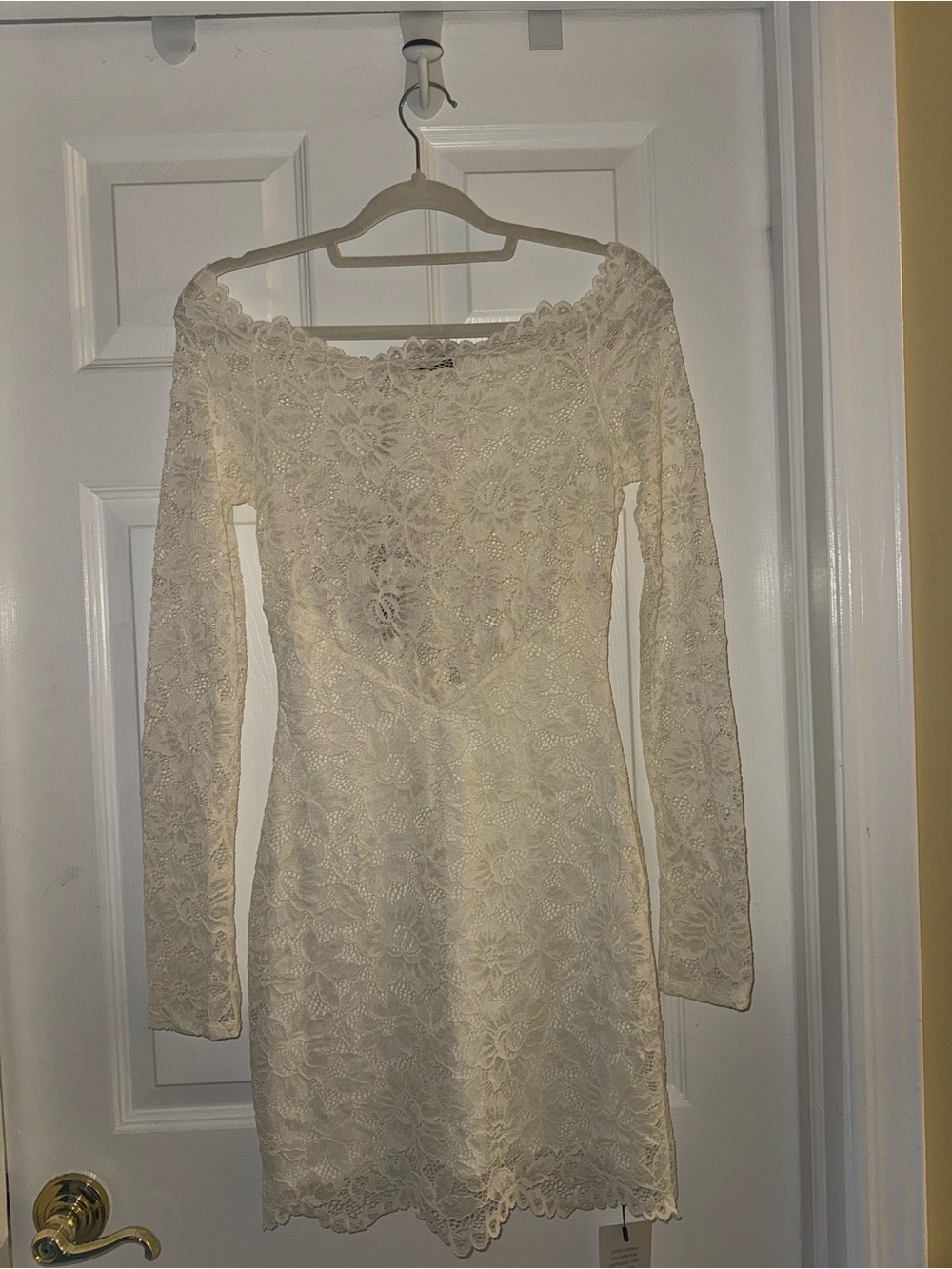 House of Harlow 1960 Ivory Lace Long-Sleeve Off-Shoulder Mini Dress